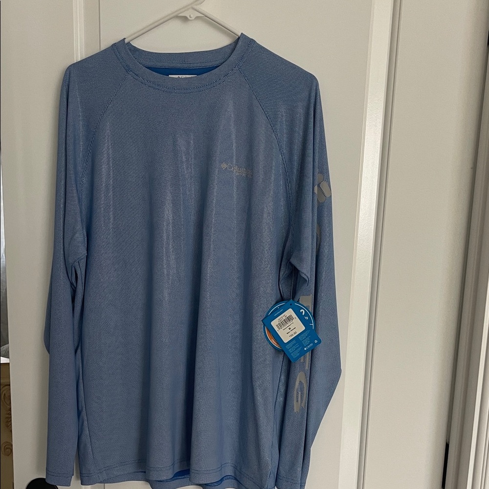 Columbia unisex Light Blue Long Sleeve Tee